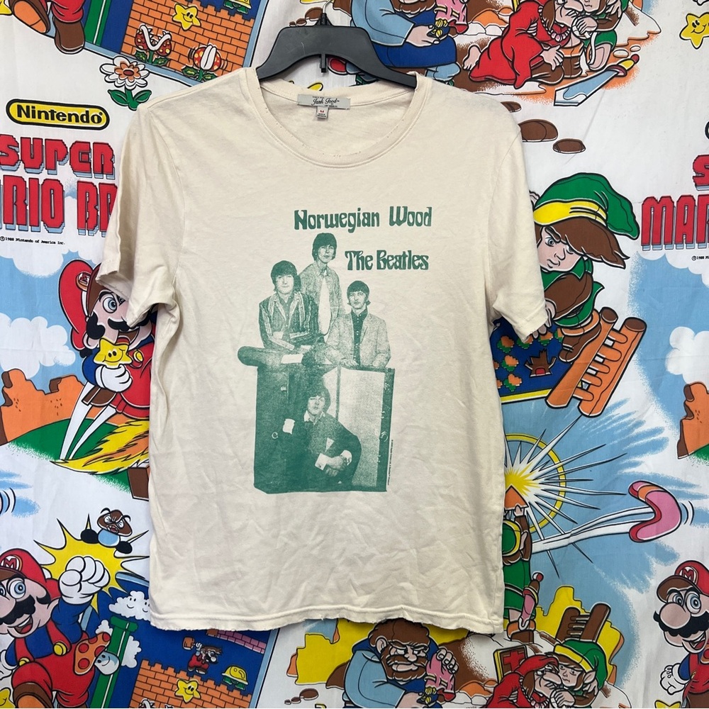 Medium Junk Food Clothing Retro 2020 The Beatles Norwegian Tour Band T-Shirt